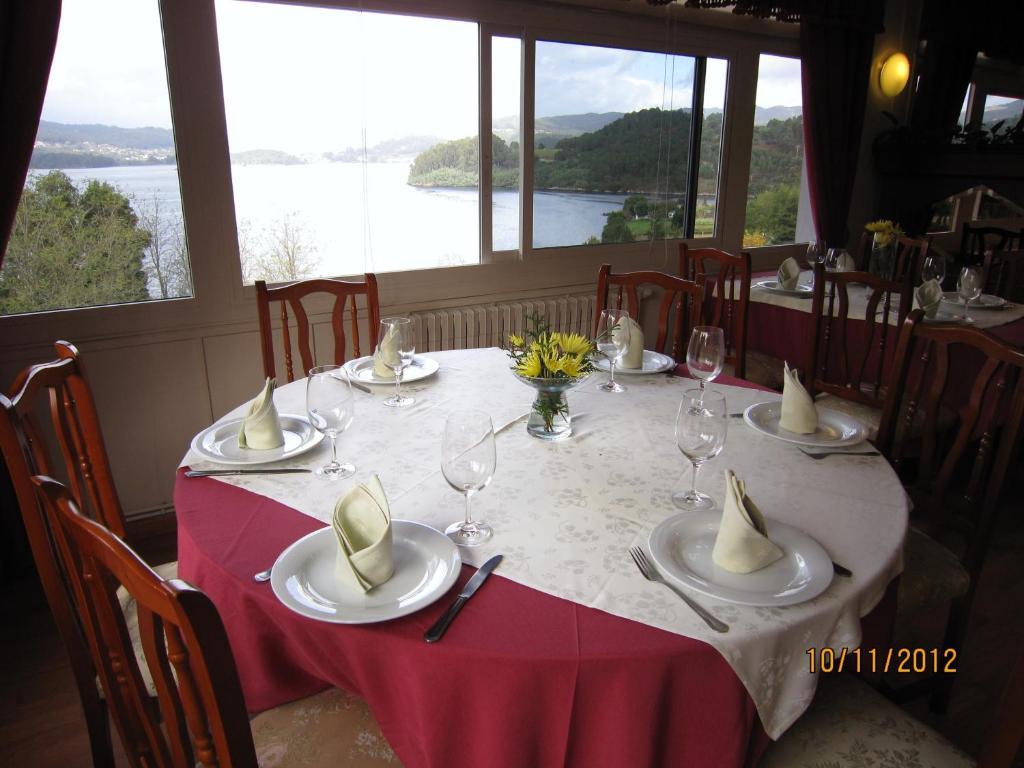 ريدونديلا Hotel Santo Apostol المظهر الخارجي الصورة