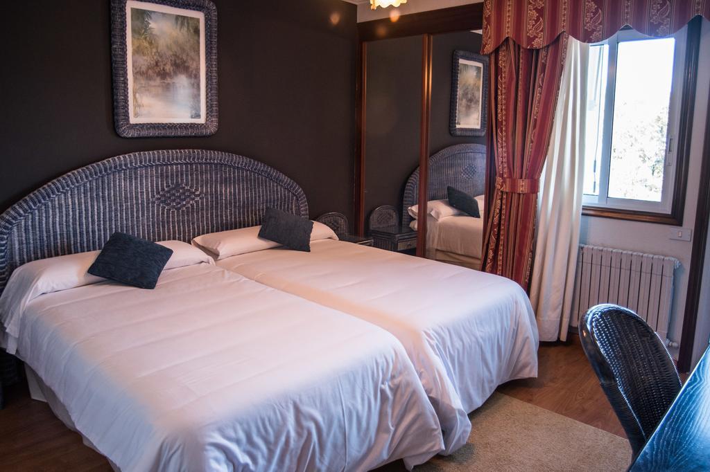 ريدونديلا Hotel Santo Apostol المظهر الخارجي الصورة